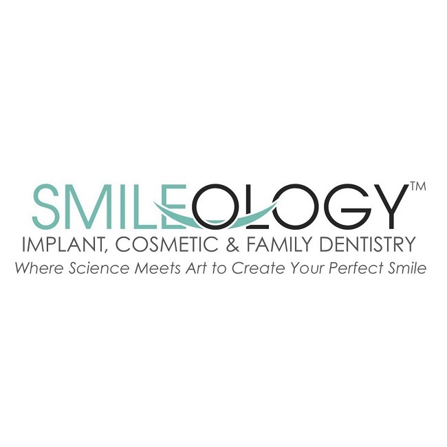 Smileology Bluewater Bay logo