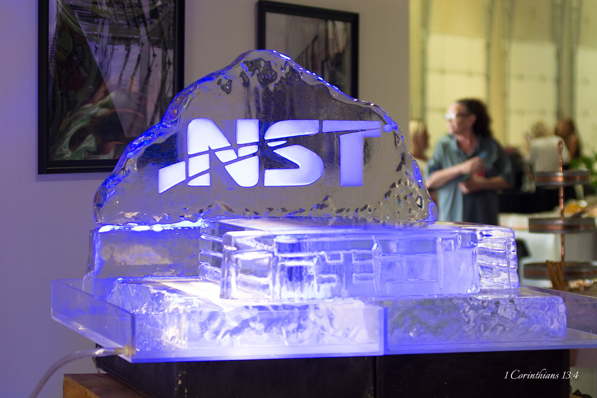 North West Truck & Trailer logo